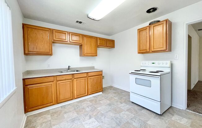 700-702 Poplar Avenue