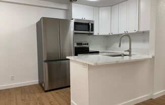 NEW, HIGH-END RENOVATED 1 bed / 1 bath at the Lydia in Ballard! In-Unit Laundry!