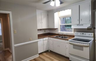 2 beds, 1 bath, $1,400, Unit Unit A