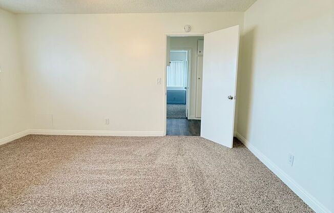 2 beds, 2 baths, $2,350, Unit 16