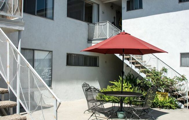 2 beds, 1.8 baths, 900 sqft, $2,450, Unit 14