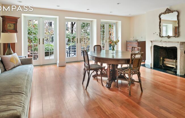 237 E 48 ST