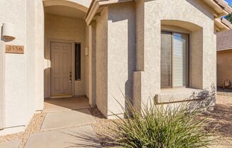 Single level rare to find 3 bed house in Gilbert