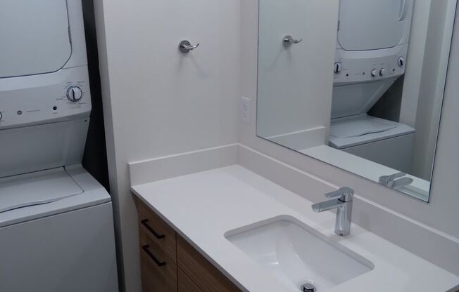 1 bed, 1 bath, 535 sqft, $1,527, Unit 401