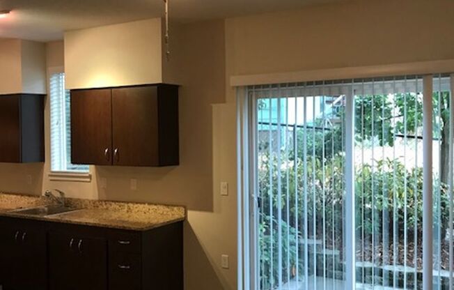 1 bed, 1 bath, 624 sqft, $1,500, Unit 2-110