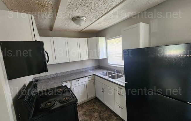 $995 - 3 bedroom / 1 bathroom - Single Family Home
