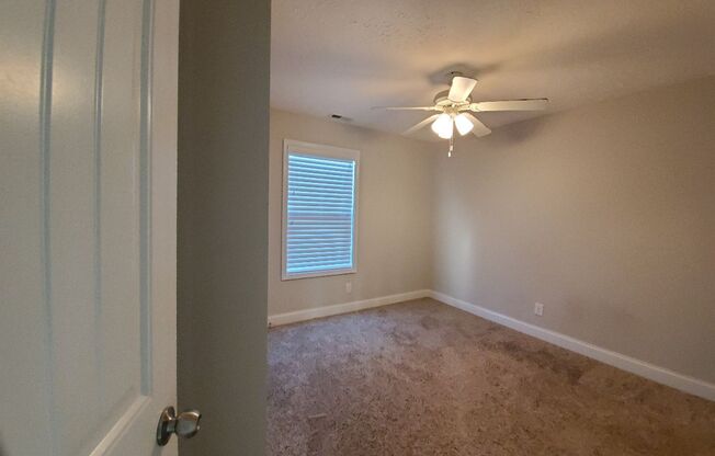 3 Bedroom 2 Full Bath Dog Friendly Home For Rent!