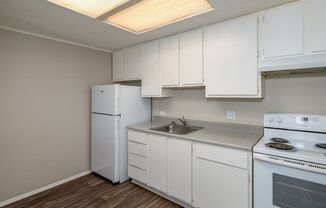 1 bed, 1 bath, 576 sqft, $950, Unit 11C