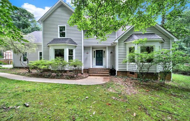 Beautiful Five Bed Three and Half Bath Home in Charlotte!