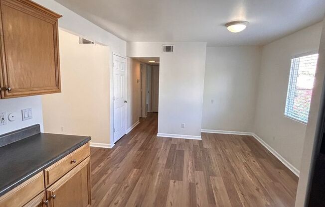 Cute remodeled 2bd/1bath with modern upgrades and courtyard views!