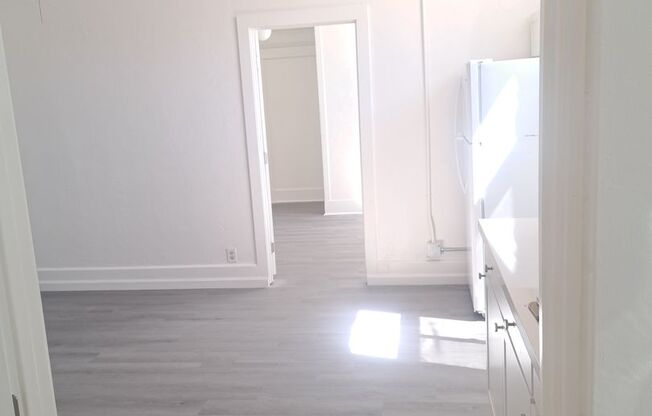 1 bed, 1 bath, 500 sqft, $1,270, Unit 329