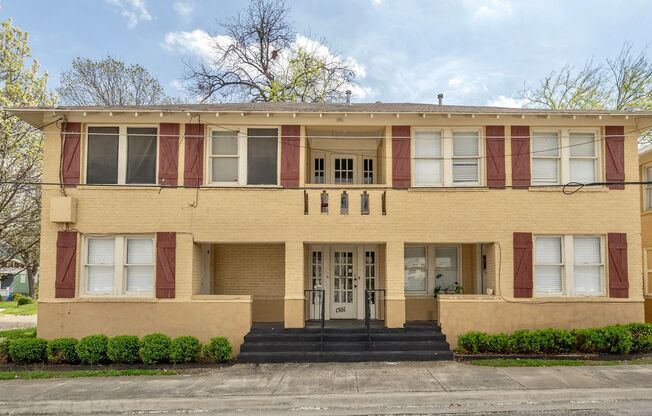 1501 W Myrtle