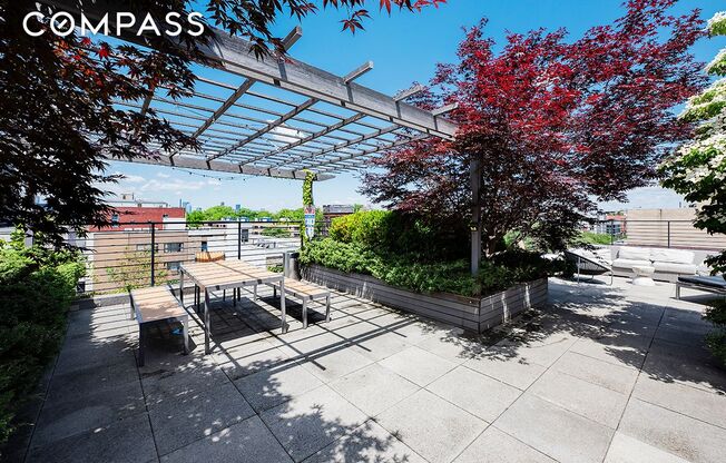 80 MESEROLE ST