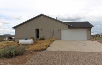 4 beds, 2 baths, $1,895