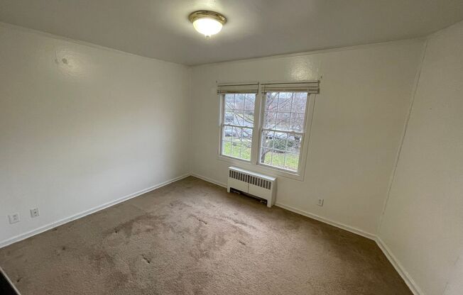 1 bed, 1 bath, 750 sqft, $950, Unit 7D