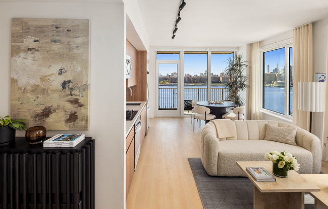 2 beds, 2 baths, $9,050, Unit 1001S