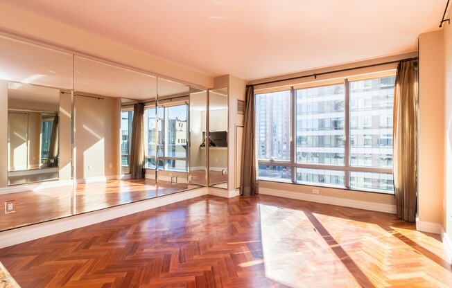 1 bed, 1.5 baths, 751 sqft, $4,500, Unit 17C