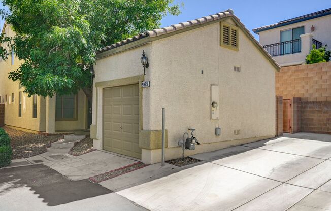 Gorgeous 3 Bedroom Home!
