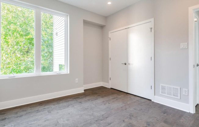 Fishtown Single Family Home with 2-Car Garage