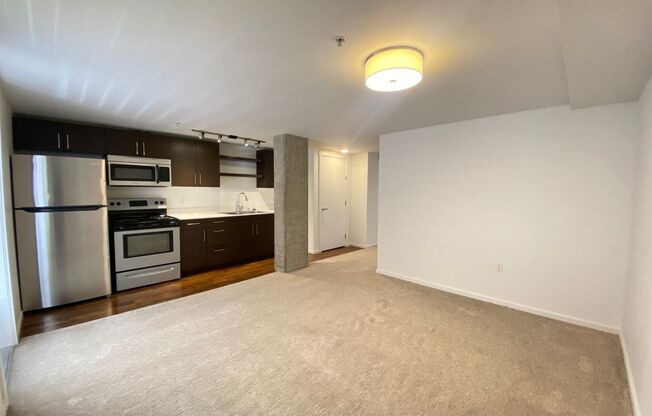 Studio, 1 bath, 170 sqft, $2,095, Unit 1204-A
