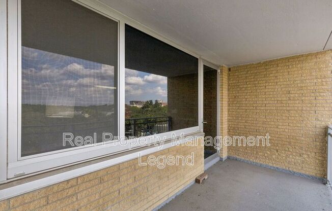 3883 Turtle Creek Boulevard