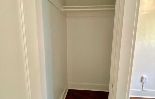 1 bed, 1 bath, 351 sqft, $1,350, Unit 506