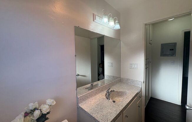 1 bed, 1 bath, 675 sqft, $1,645, Unit 16