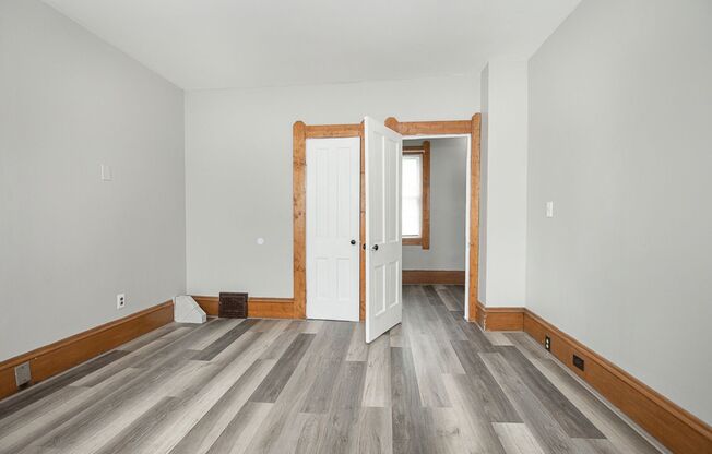 3 Bedroom/1 bath Single House!!