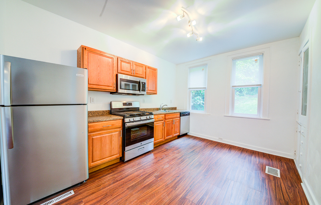 AVAILABLE AUGUST 2024 - RENOVATED 2+ Bedroom Home in MT. WASHINGTON!
