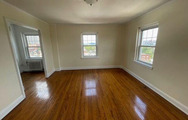 1 bed, 1 bath, 617 sqft, $1,850, Unit Wellington 908