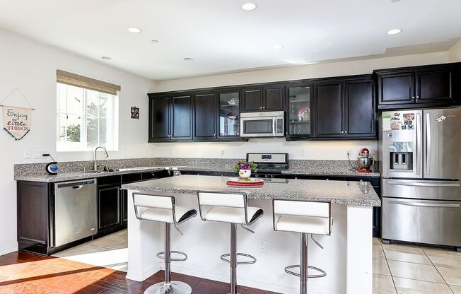 Beautiful 4 Bedroom Home in River Village!