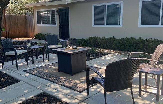 2 beds, 1 bath, 750 sqft, $1,995, Unit 705C