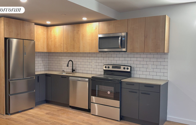 336 E 112 ST