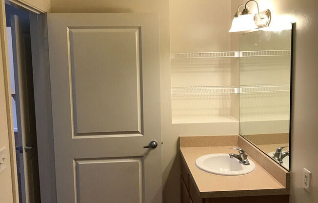 2 beds, 2 baths, 1,067 sqft, $1,400