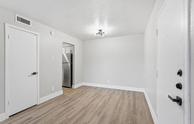 1 bed, 1 bath, 658 sqft, $1,345, Unit 180