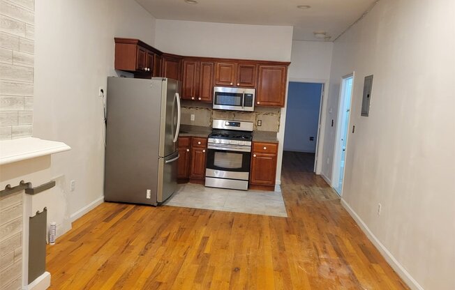 2 beds, 1 bath, 937 sqft, $2,700, Unit 1