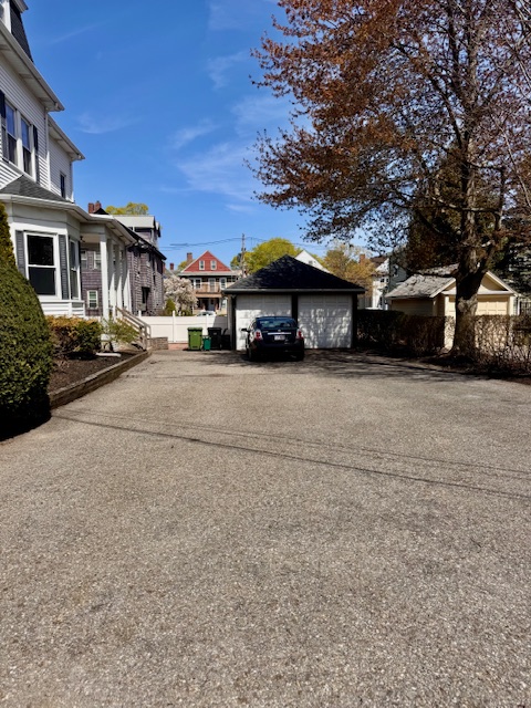 14 PHILLIPS ST