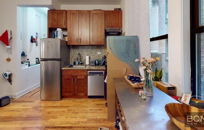 1 bed, 1 bath, $3,995, Unit 301