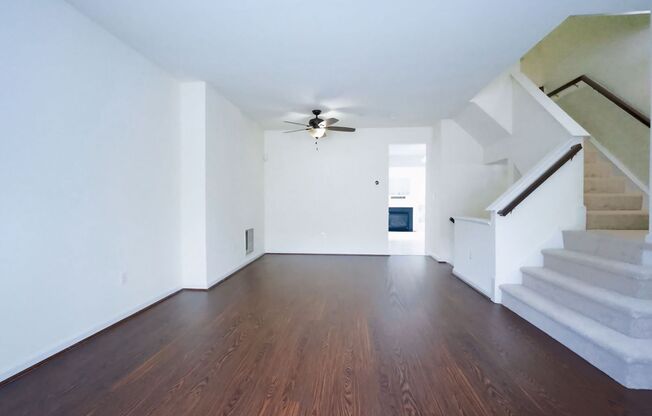Lovely 3 BR/2 Full BA 2Half BA Townhome in Odenton!