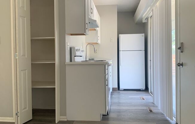 3 beds, 2 baths, 1,034 sqft, $1,125, Unit 69A-R