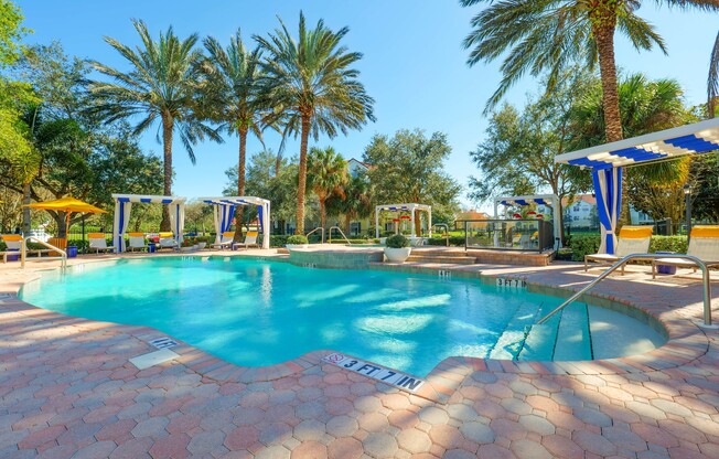 Sarasota Apartments Swimming Pool - Saratoga Place
