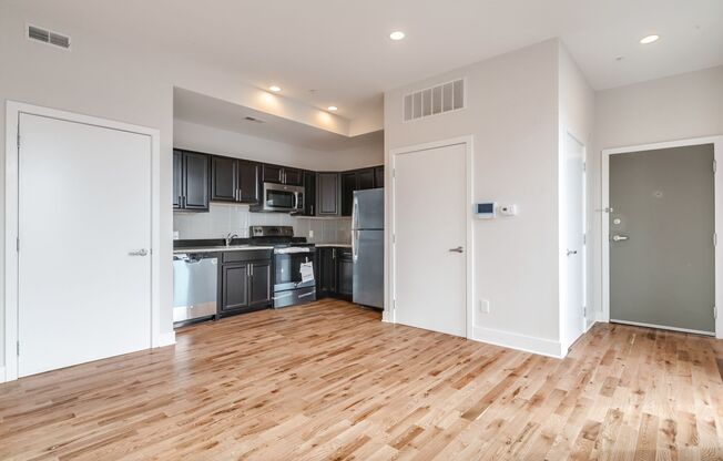 1 bed, 1 bath, 557 sqft, $1,695, Unit 501