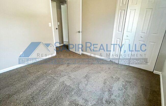 3 beds, 2 baths, $1,600