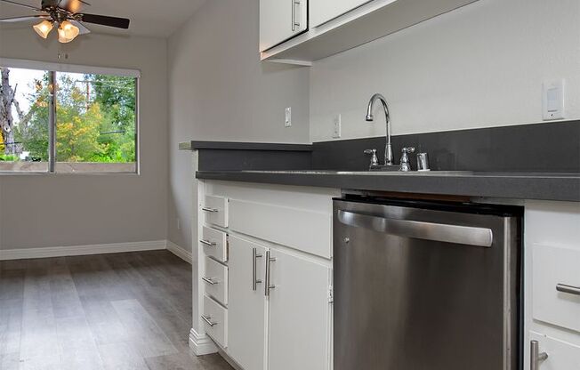1 bed, 1 bath, 768 sqft, $2,050, Unit 119