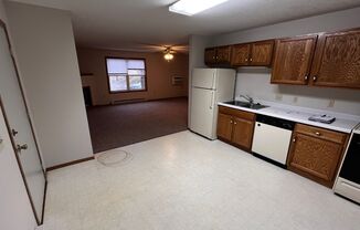 2 beds, 1 bath, $845, Unit Unit 5