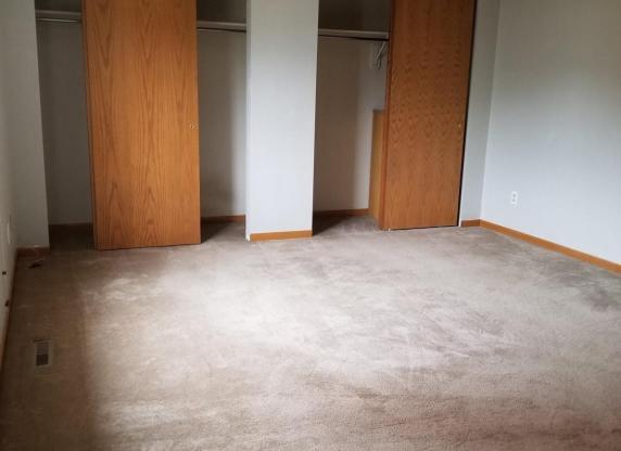 1 bed, 1 bath, 2,506 sqft, $650