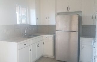 1 bed, 1 bath, 640 sqft, $1,725, Unit 4