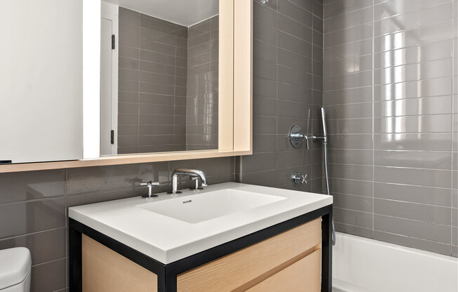 2 beds, 2 baths, 998 sqft, $7,995, Unit 20B