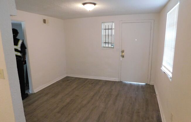 PRICE REDUCTION on this Newly Remodeled Duplex lower unit.