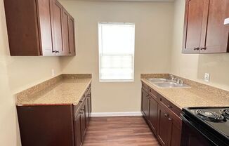 1 bed, 1 bath, 432 sqft, $650, Unit Unit E